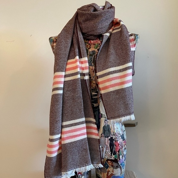GAP Striped Scarf - Picture 1 of 4
